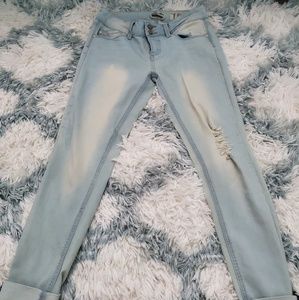 Indigo Rein juniors distressed cropped jeans